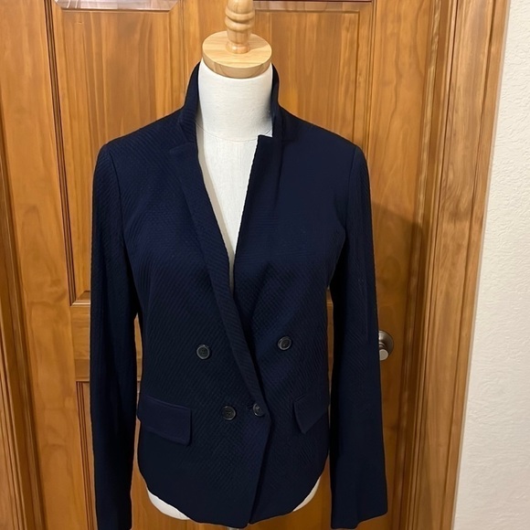 Vince Jackets & Blazers - Vince Gorgeous Navy Blazer Textured Size 4